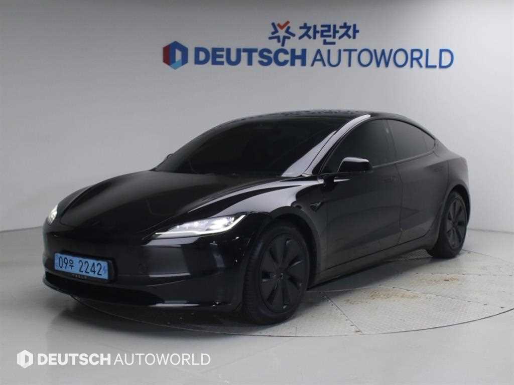 테슬라 모델 3 롱 레인지 사진