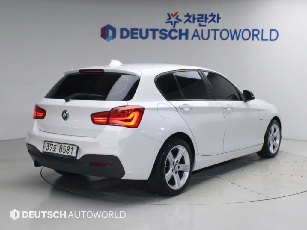 BMW 1시리즈 118d 스포츠 사진 2/20