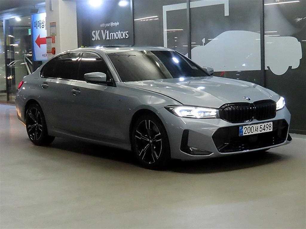 BMW 3시리즈 320i M 스포츠 사진