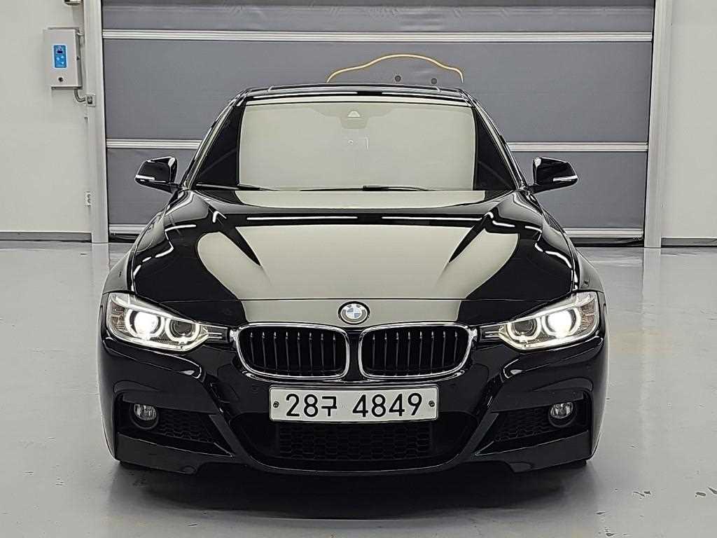 BMW 3시리즈 320d M 퍼포먼스 에디션 사진