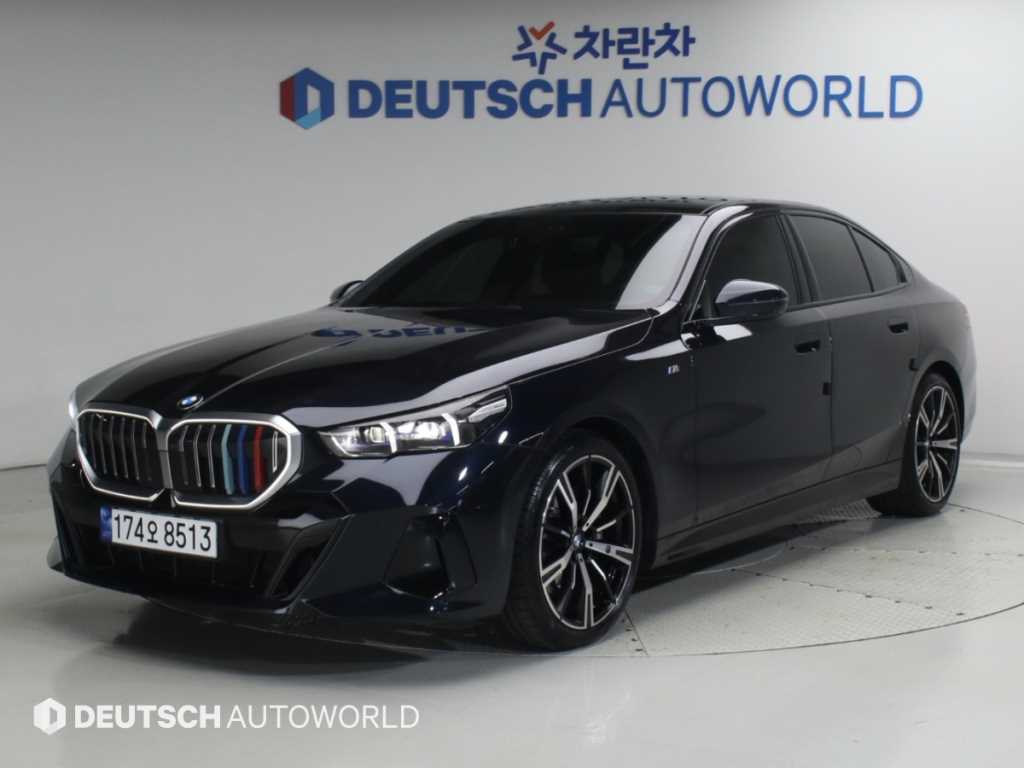 BMW 5시리즈 530i xDrive M 스포츠 사진 2/20