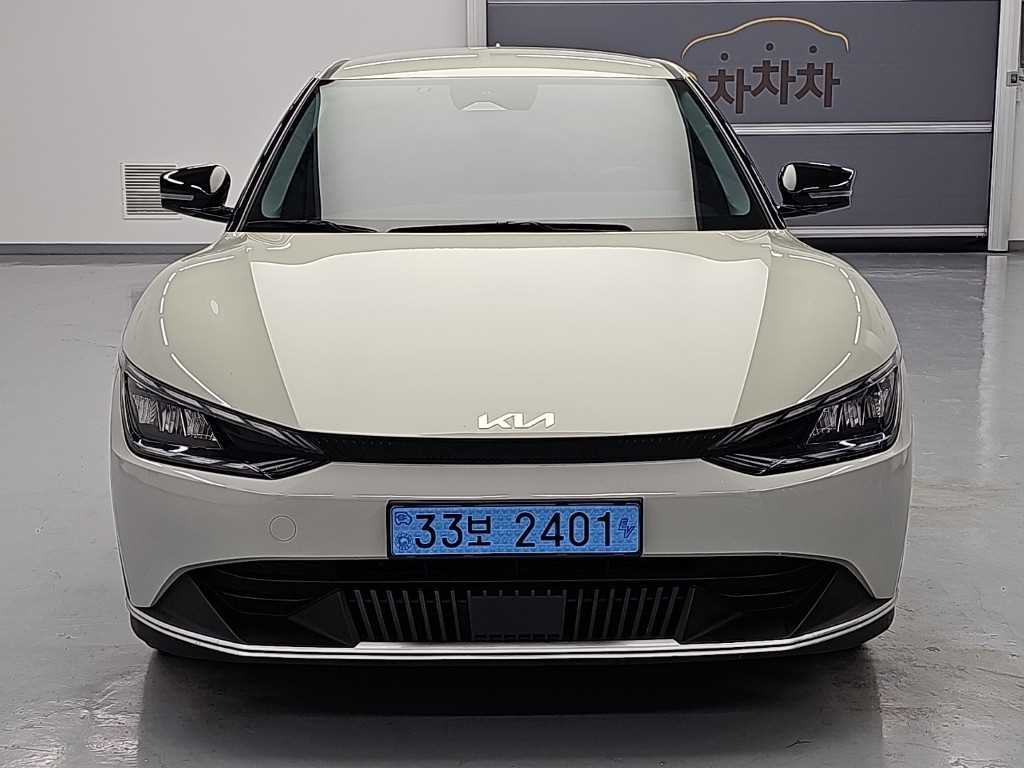 기아 EV6 롱레인지 AWD 에어 사진 2/18
