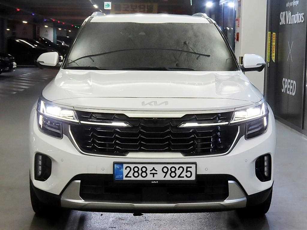 기아 셀토스 가솔린 1.6 터보 2WD 시그니처 사진 2/20