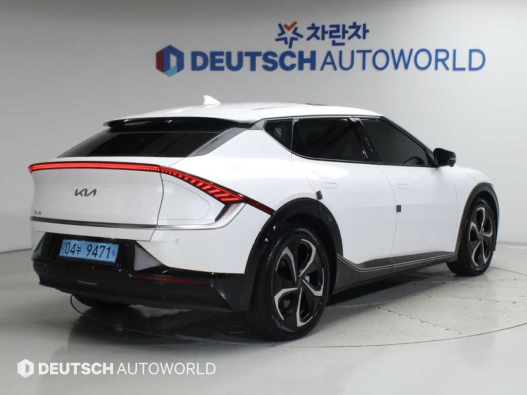 기아 EV6 롱레인지 AWD 어스 사진 2/20