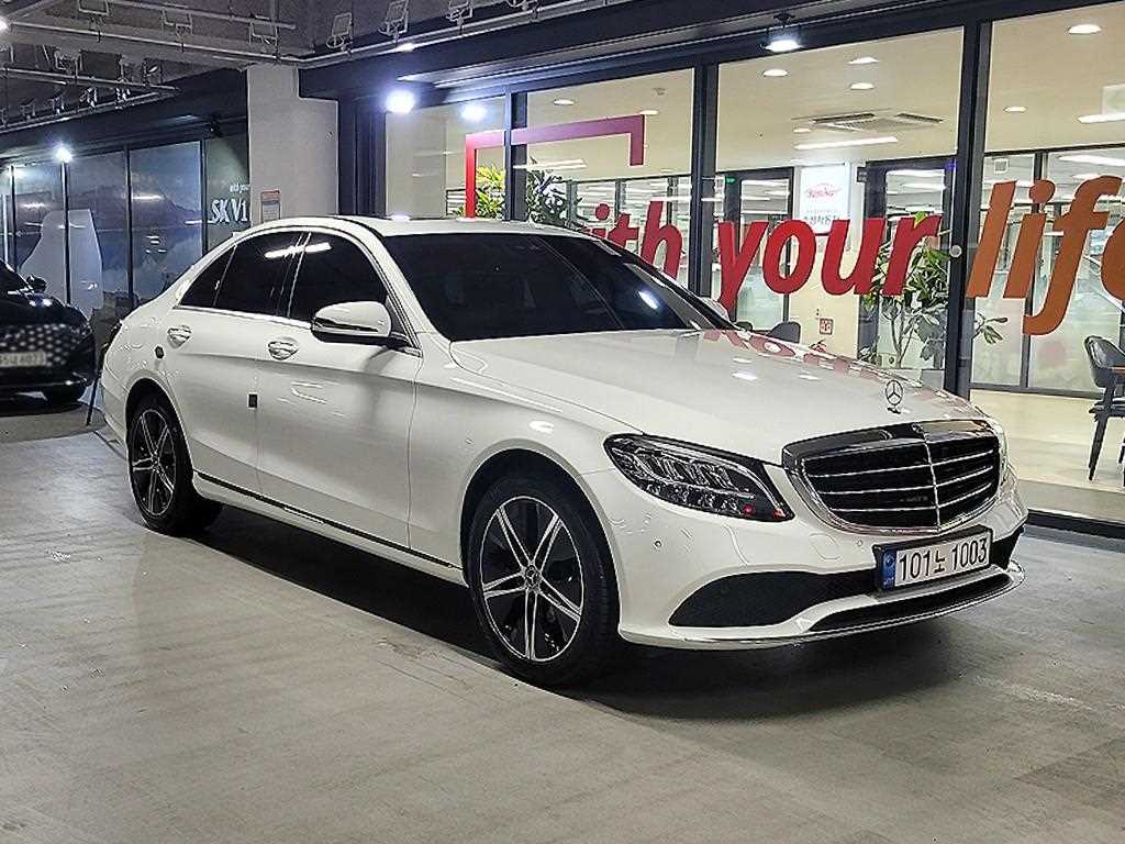 벤츠 C 클래스 C220 d 4MATIC 사진