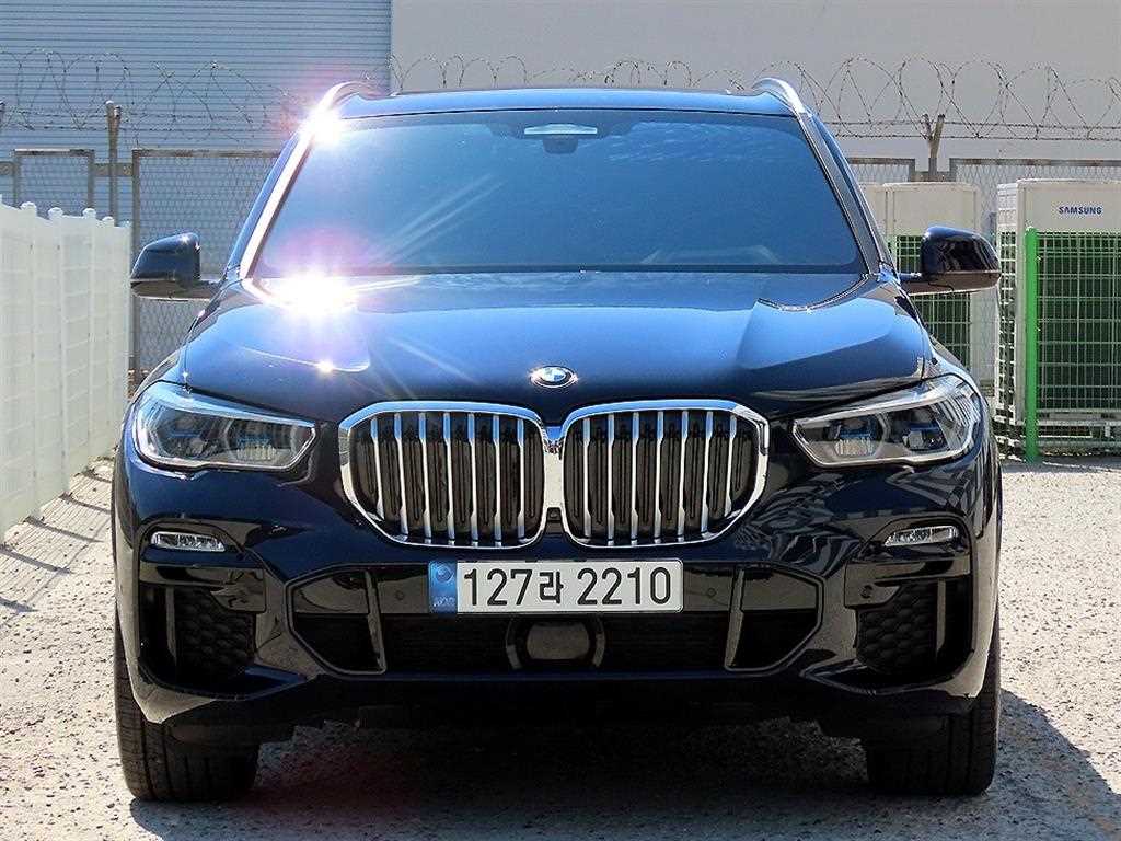 BMW X5 xDrive 45e M 스포츠 사진