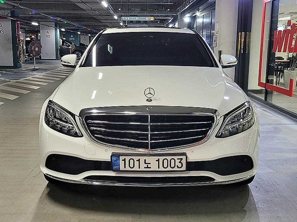 벤츠 C 클래스 C220 d 4MATIC 사진 2/20