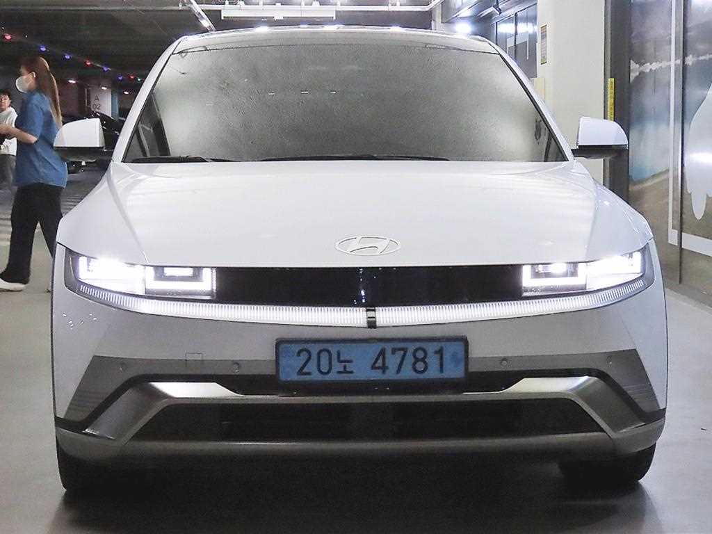 현대 아이오닉 5 롱 레인지 4WD 프레스티지 사진 2/20