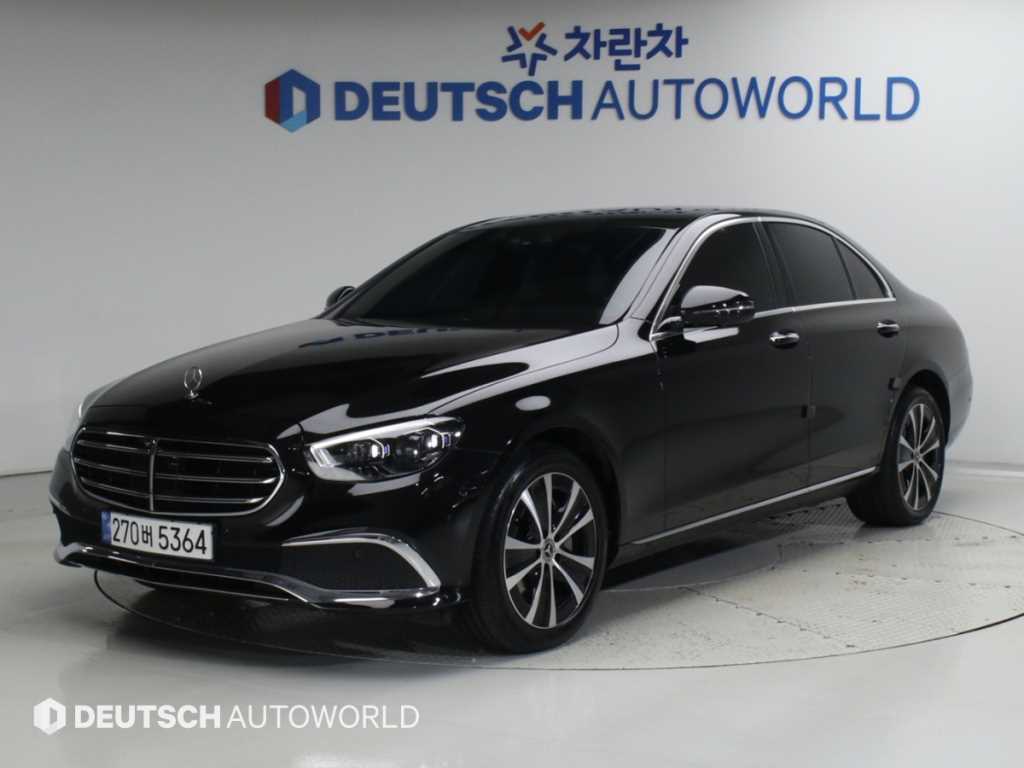 벤츠 E 클래스 E300e 4MATIC 익스클루시브 사진