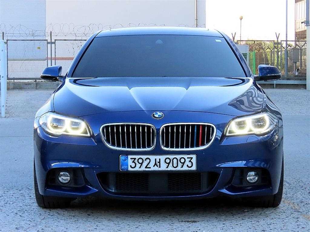 BMW 5시리즈 520d M 에어로다이나믹 사진