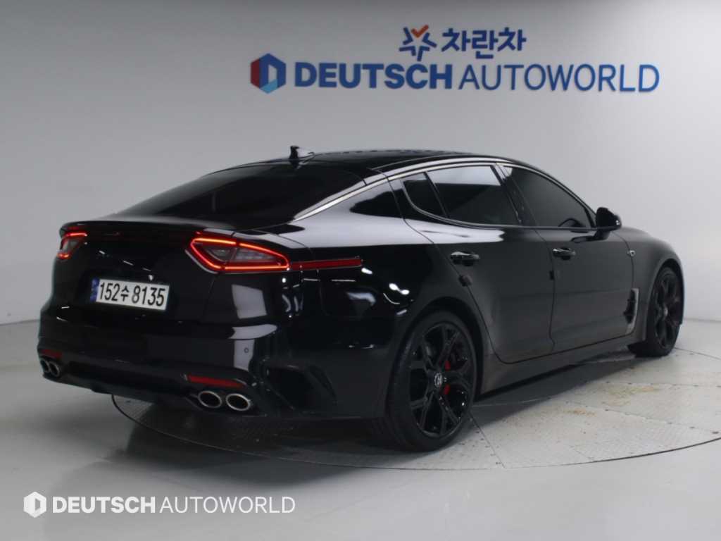 기아 스팅어 가솔린 2.0 터보 2WD 플래티넘 사진 2/20