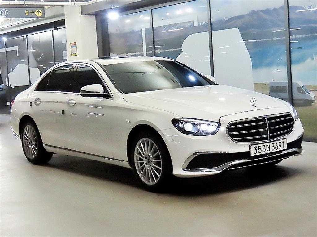 벤츠 E 클래스 E250 아방가르드 사진