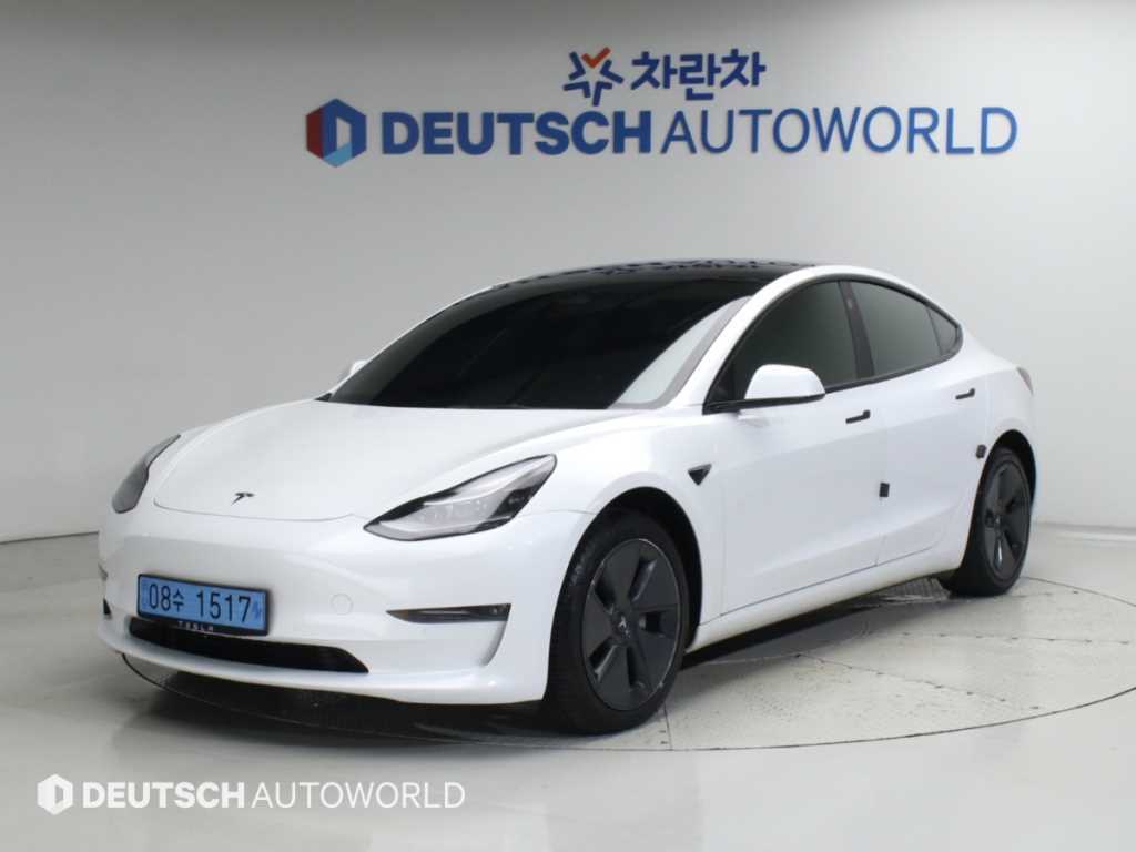 테슬라 모델 3 롱 레인지 사진
