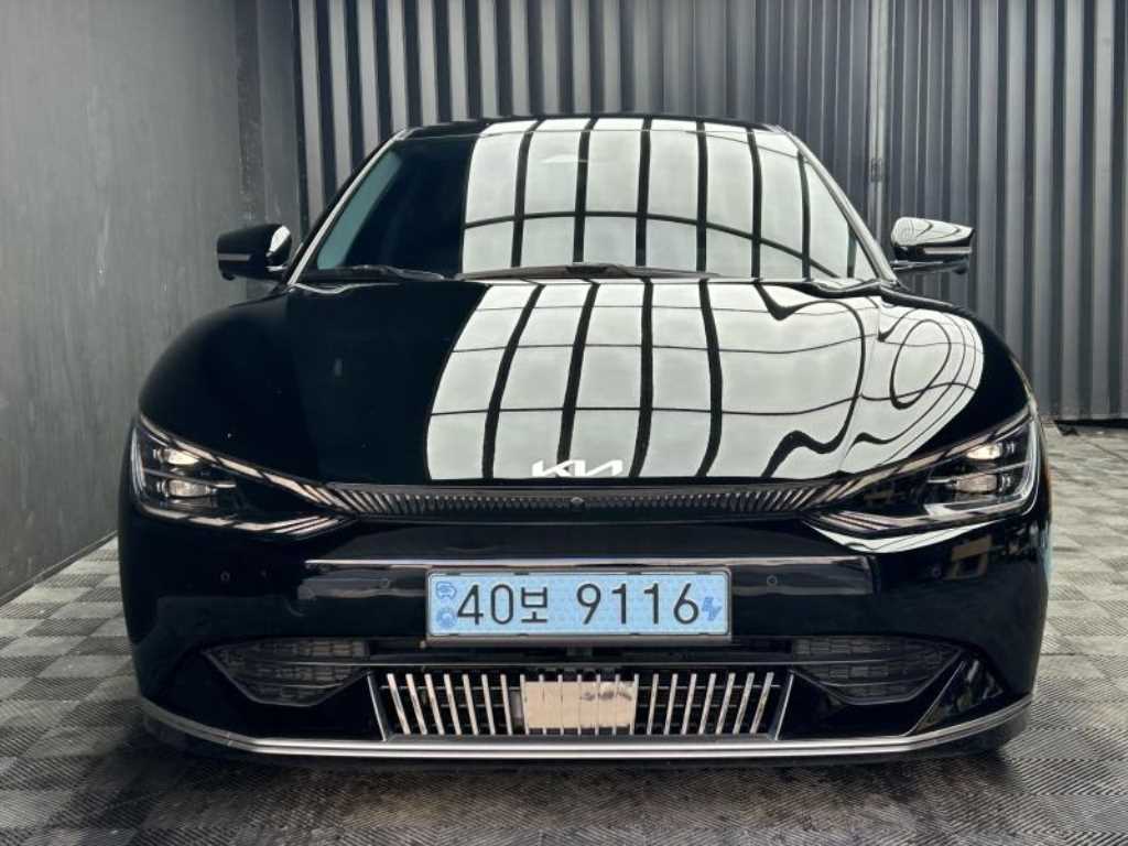 기아 EV6 롱레인지 어스 사진 2/18
