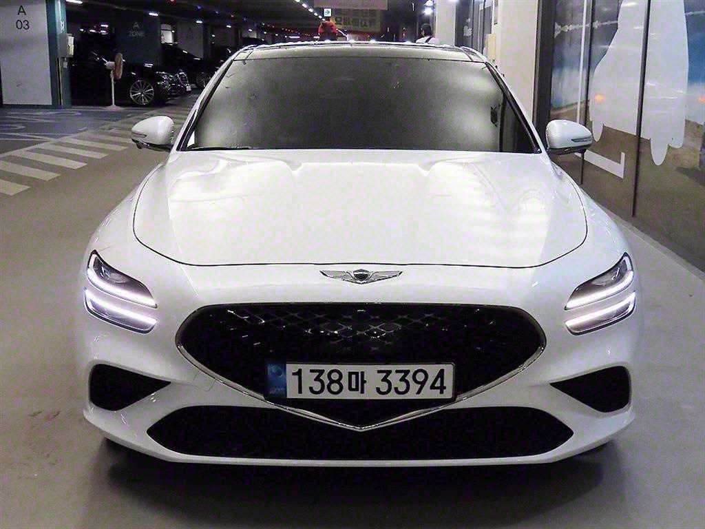 제네시스 G70 가솔린 2.0T 2WD 스포츠 패키지 사진 2/20