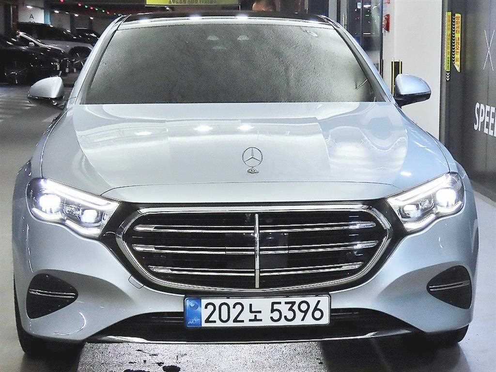 벤츠 E 클래스 E450 4MATIC 익스클루시브 사진 2/20