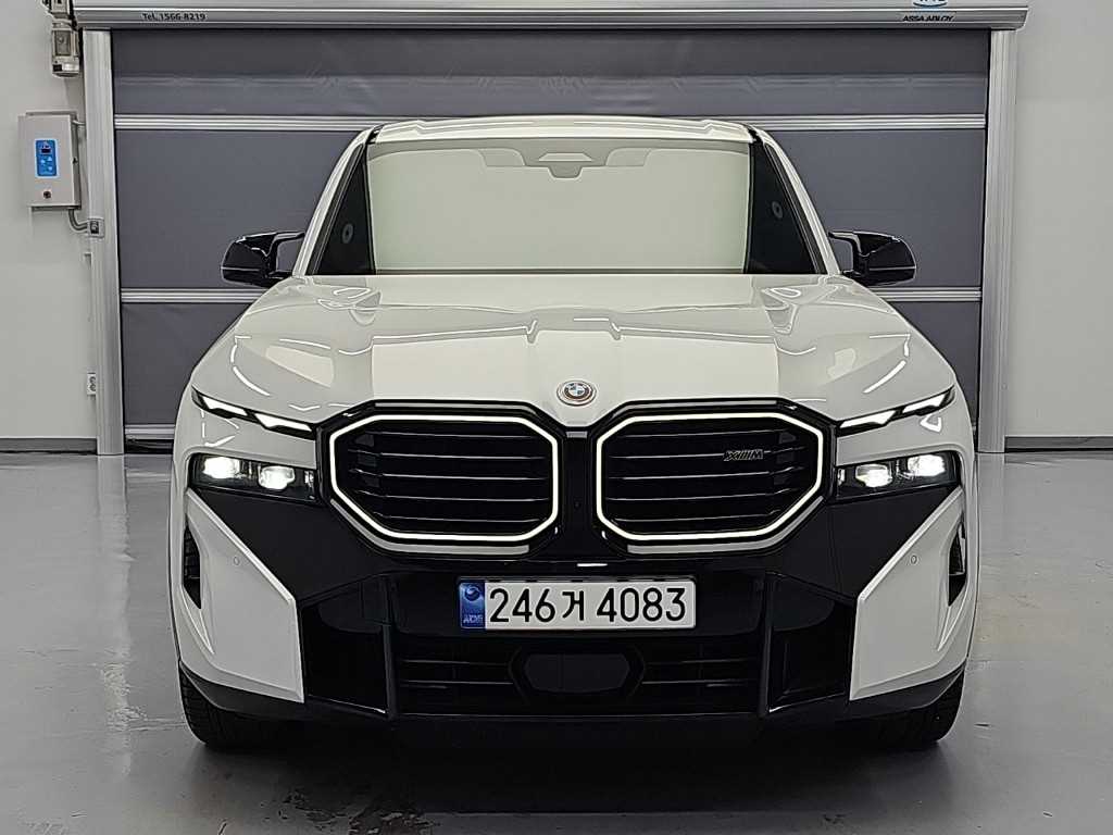 BMW XM 4.4 V8 PHEV 하이글로스 쉐도우 라인 사진 2/18