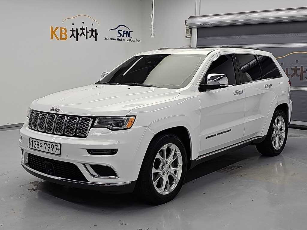 지프 체로키 3.0 CRD 서밋 사진