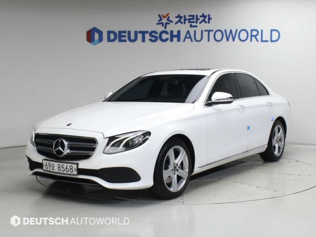 벤츠 E 클래스 E200 아방가르드 사진