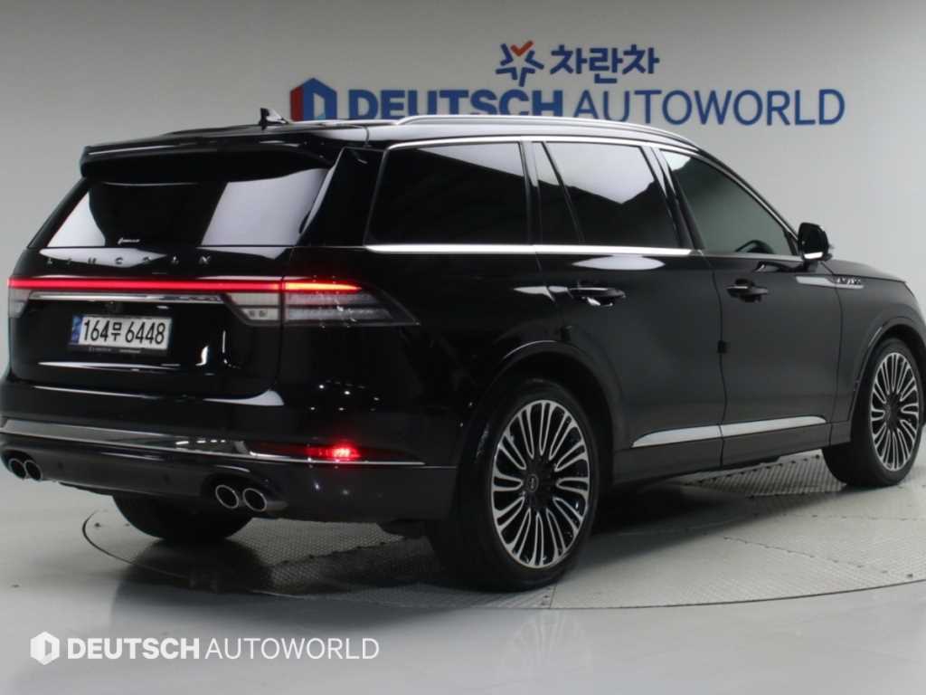 링컨 에비에이터 3.0 블랙라벨 AWD 사진 2/20