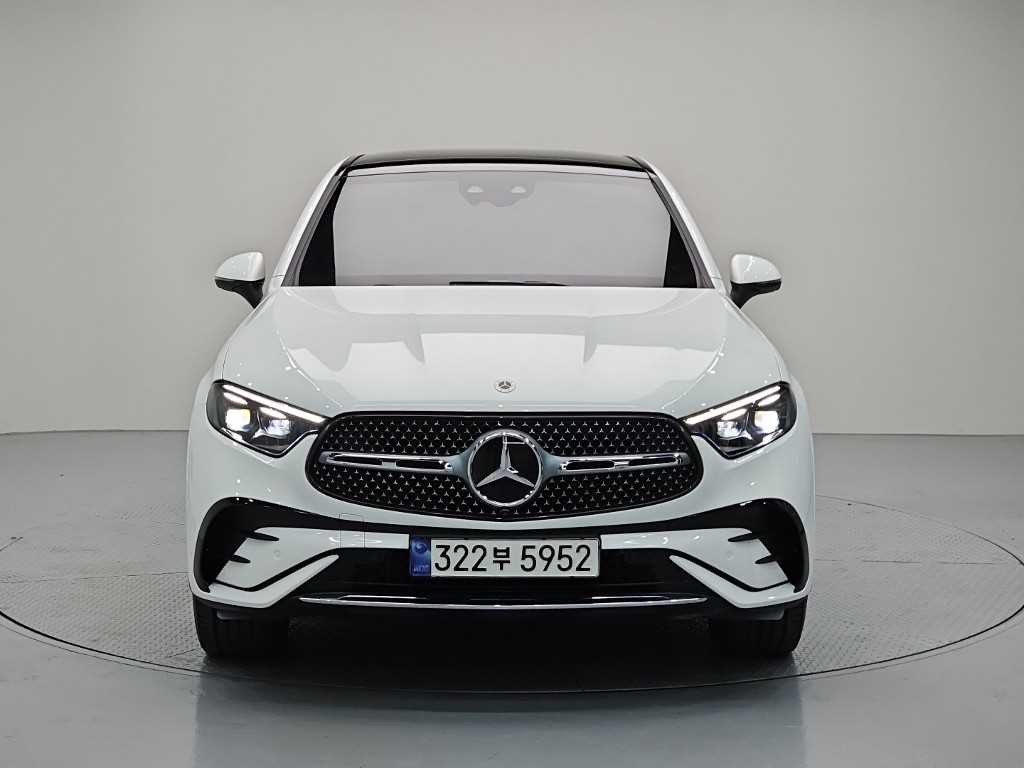 벤츠 GLC 클래스 GLC300 4MATIC 사진 2/19