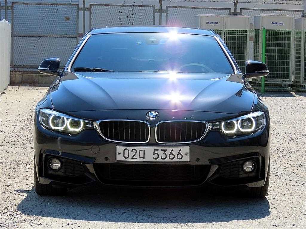 BMW 4시리즈 420i 쿠페 M 스포츠 사진