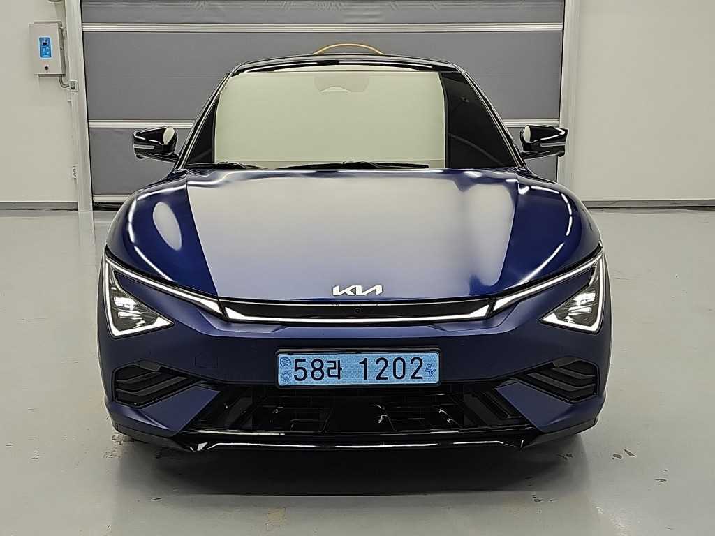 기아 EV6 롱레인지 4WD GT 라인 사진 2/20