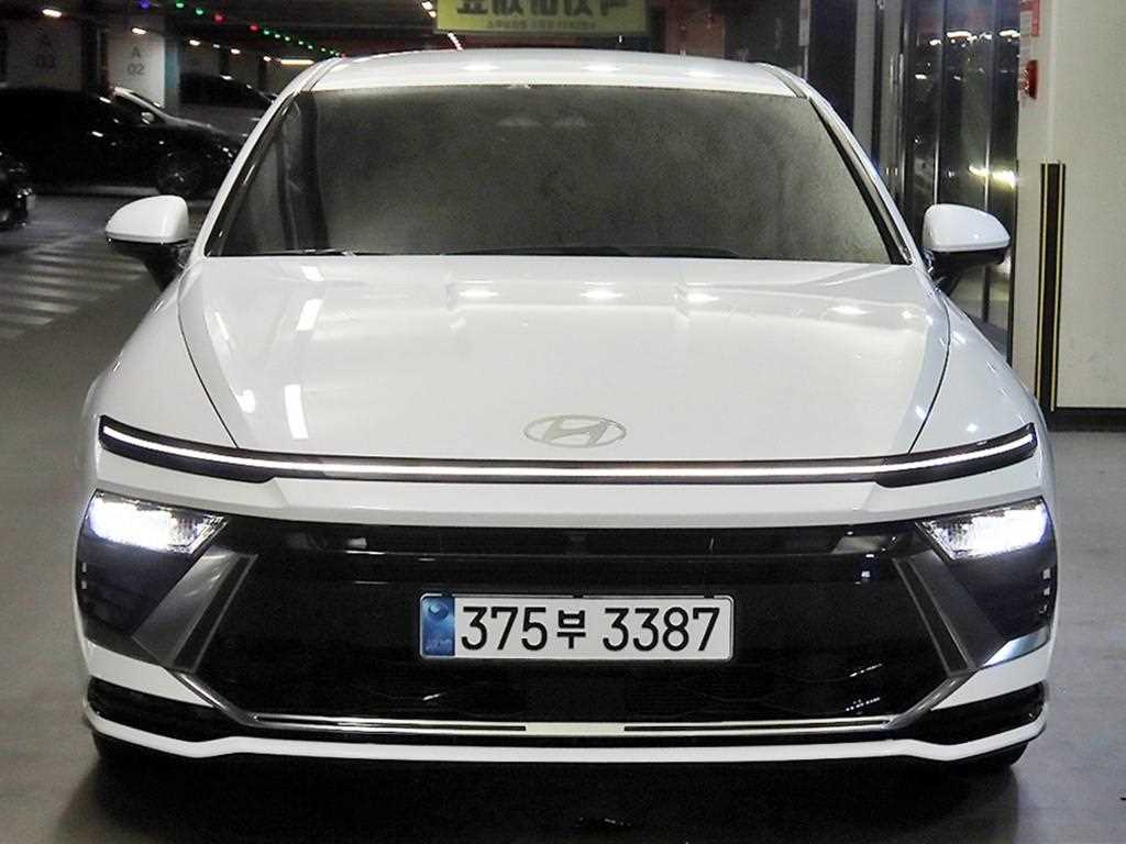 현대 쏘나타 가솔린 2.0 익스클루시브 사진 2/20