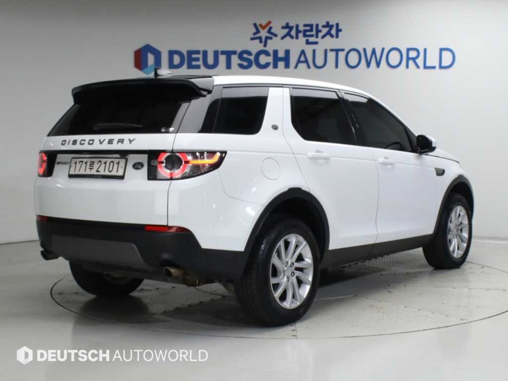 랜드로버 디스커버리 스포츠 2.0 TD4 SE 사진 2/20