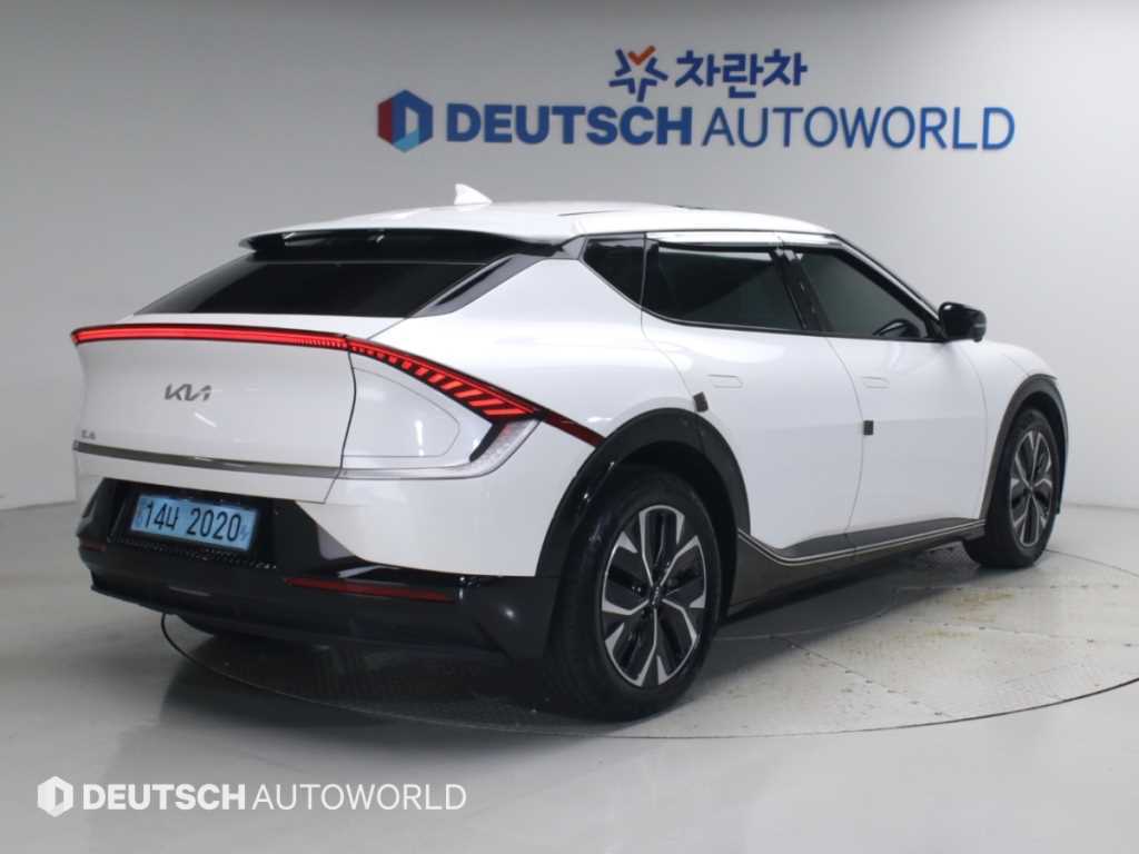 기아 EV6 롱레인지 AWD 어스 사진 2/20