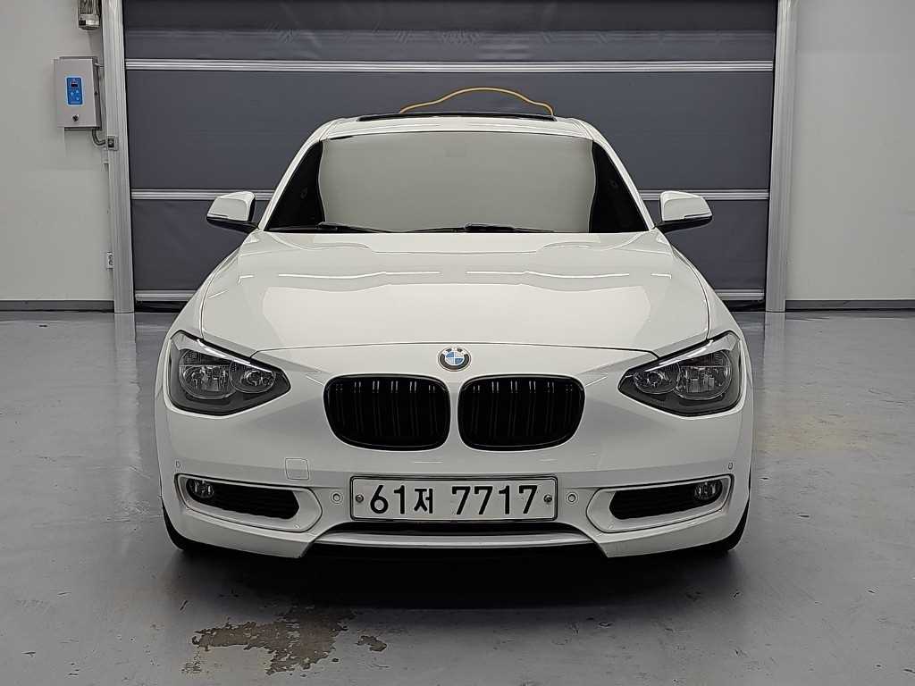 BMW 1시리즈 118d 어반 사진 2/19