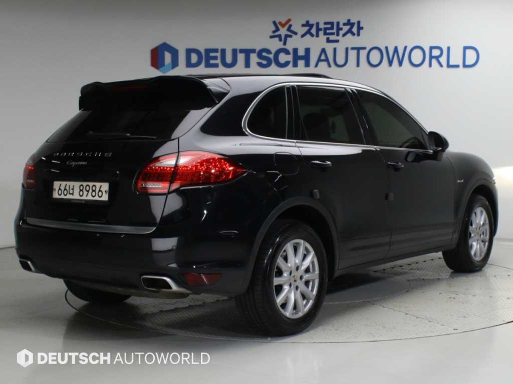 포르쉐 카이엔 3.0 디젤 사진 2/20