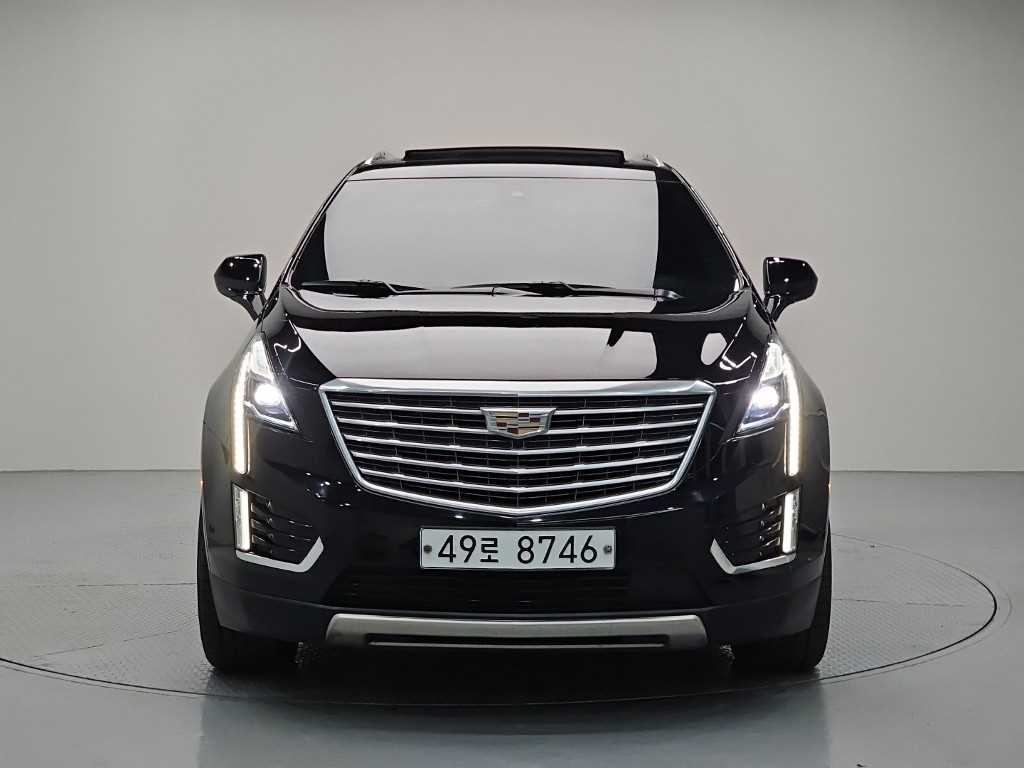 캐딜락 XT5 3.6 플래티넘 AWD 사진 2/18
