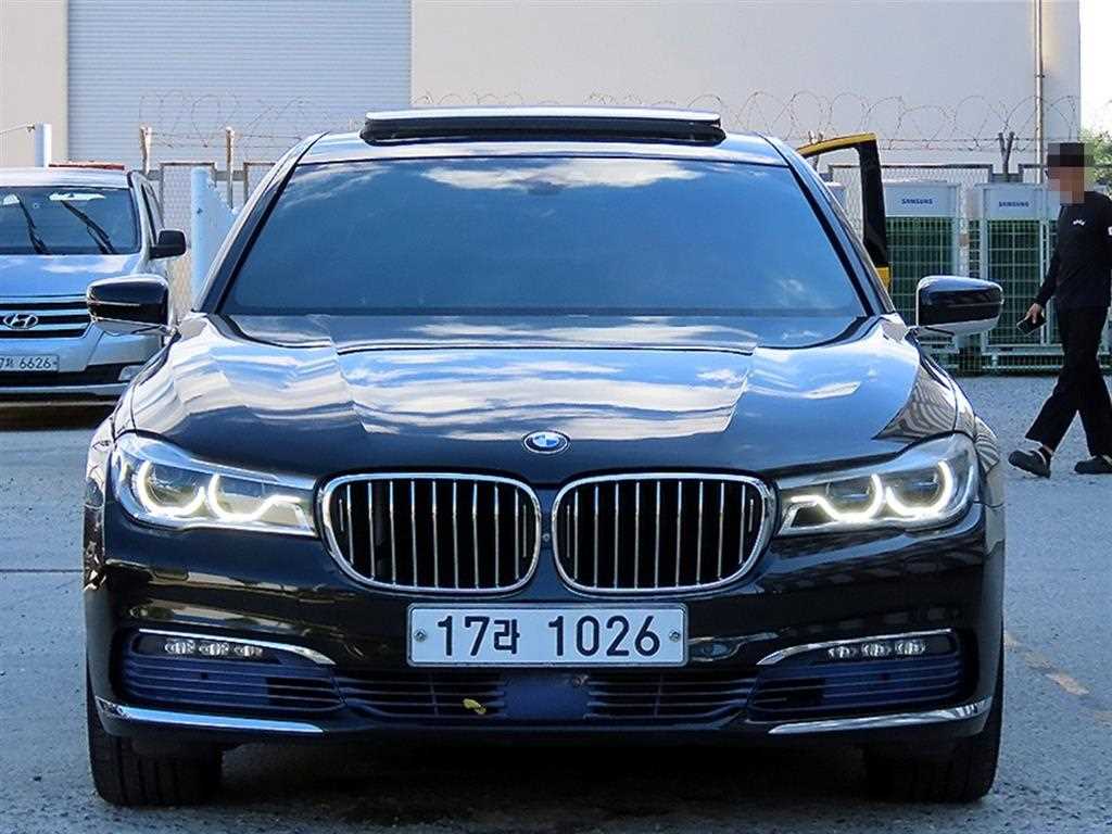BMW 7시리즈 730Ld xDrive 사진