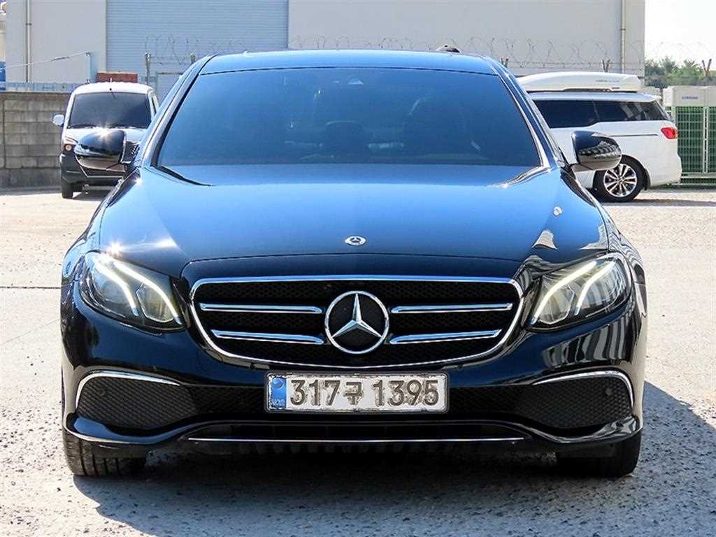 벤츠 E 클래스 E250 아방가르드 사진