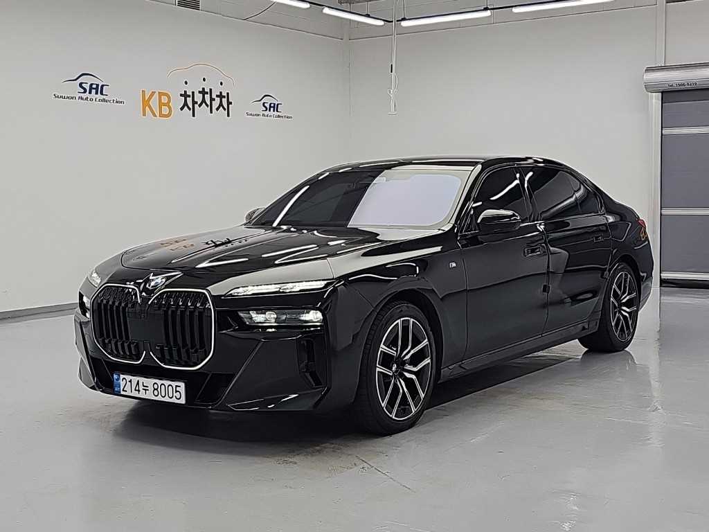 BMW 7시리즈 740d xDrive M 스포츠 사진