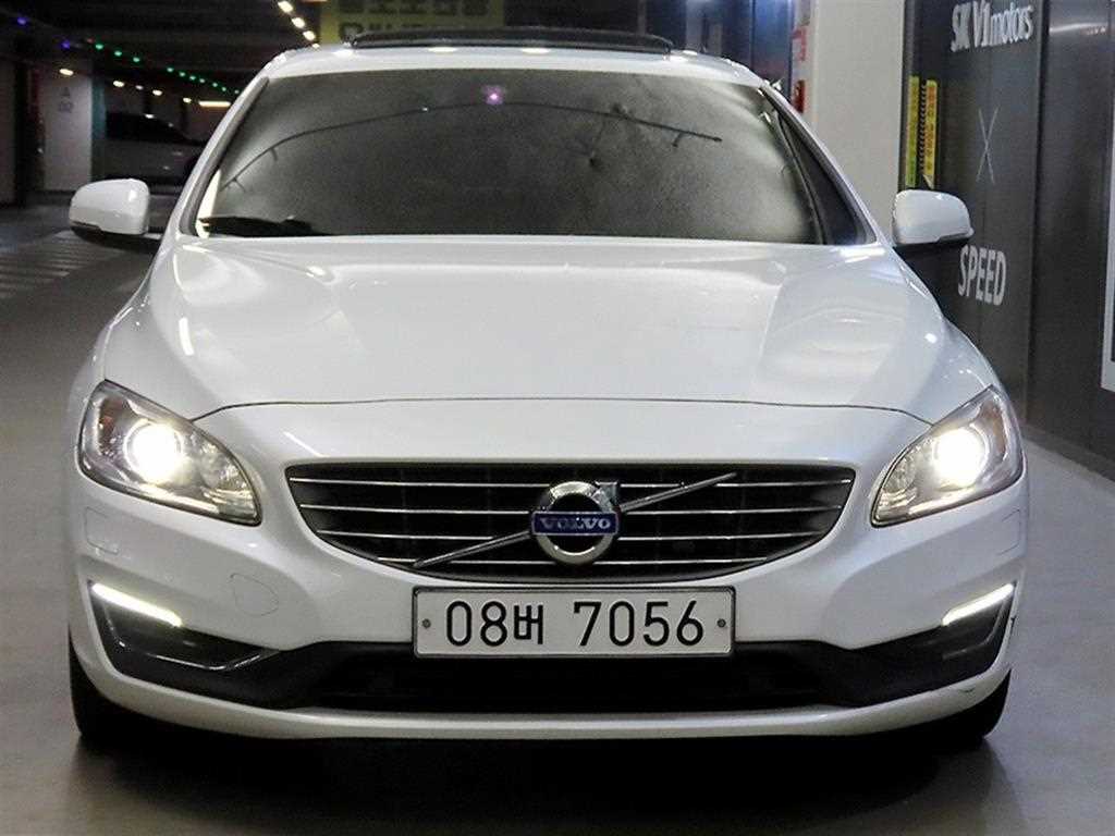 볼보 S60 D3 사진 2/19