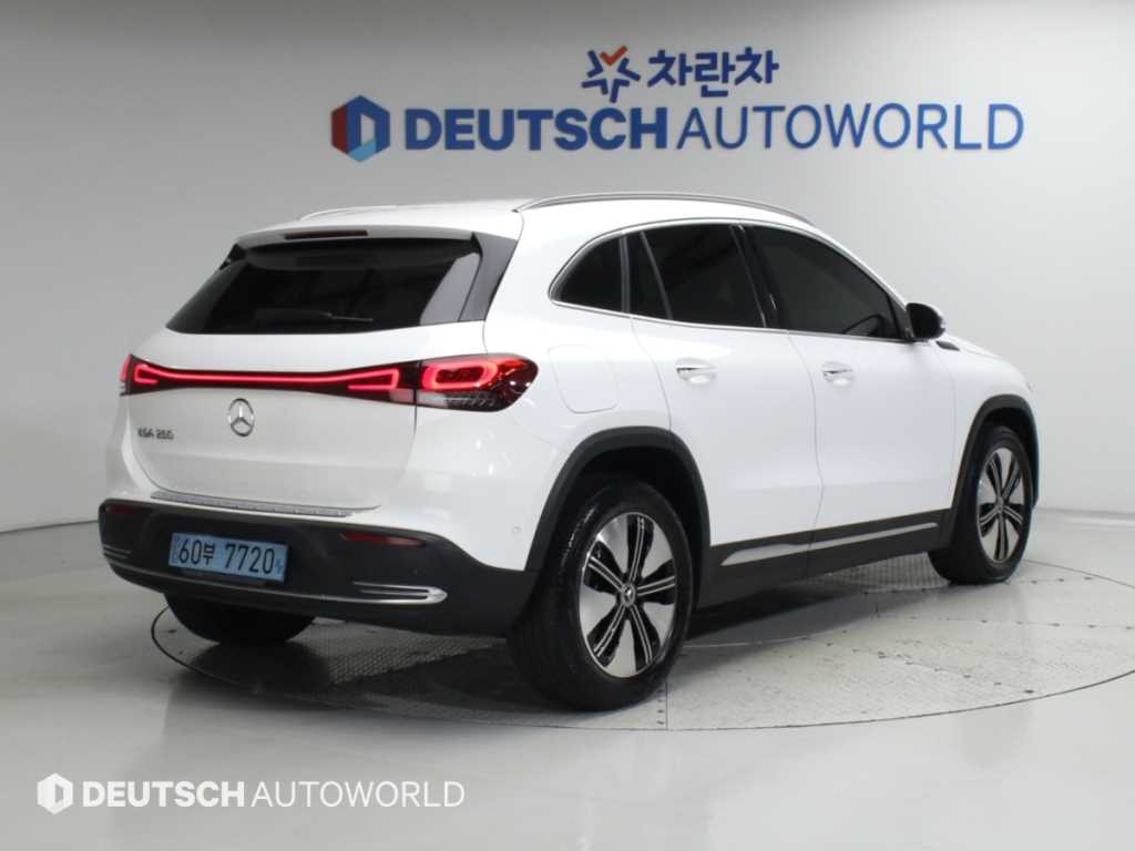 벤츠 EQA 250 사진 2/20