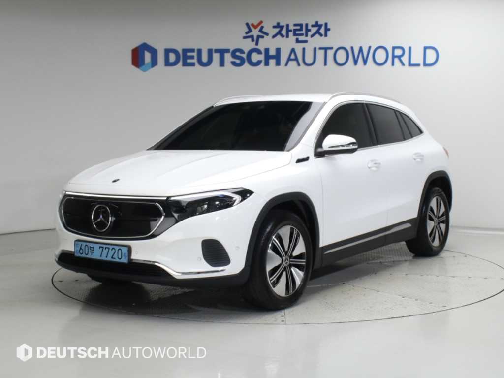 벤츠 EQA 250 사진