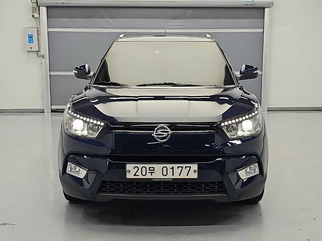KGM 티볼리 가솔린 2WD 1.6 LX 최고급형 사진 2/19