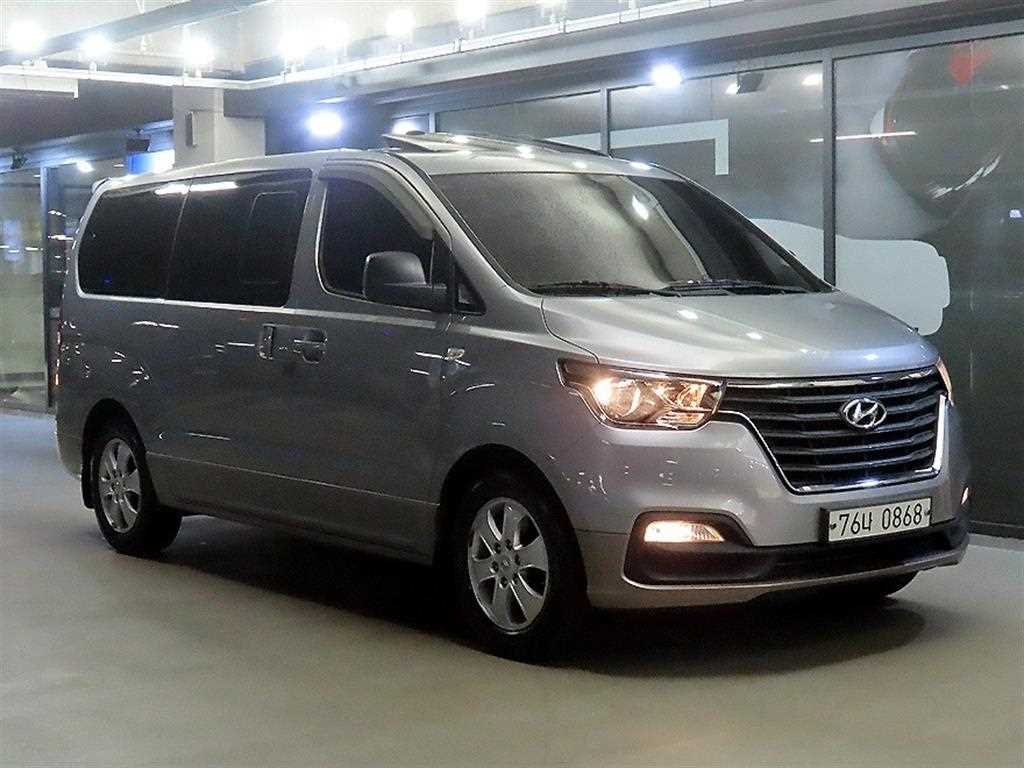현대 스타렉스 2WD 웨건 11인승 모던 사진
