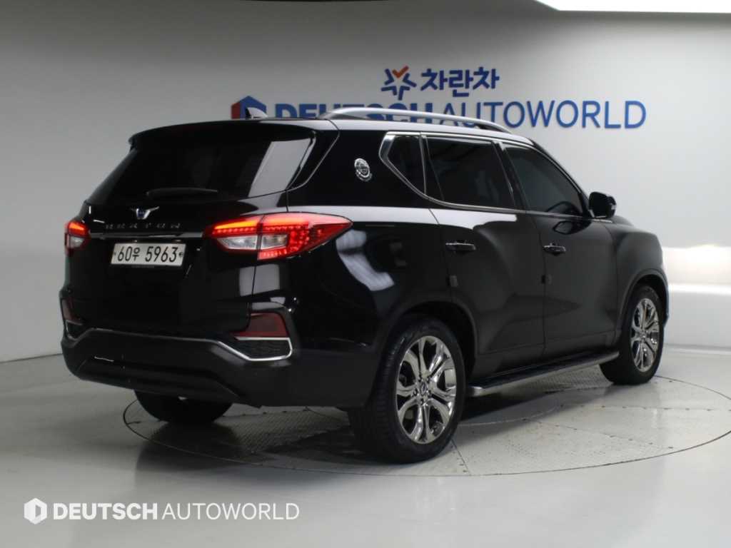 KGM 렉스턴 디젤 2.2 2WD 유라시아 에디션 사진 2/20