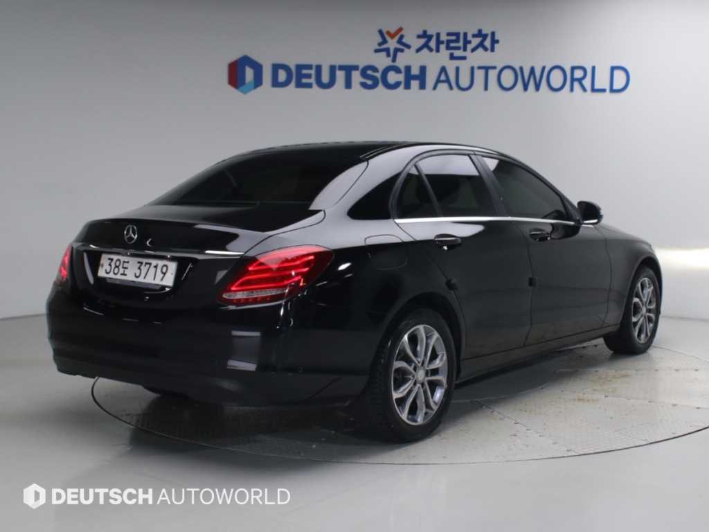 벤츠 C 클래스 C200 사진 2/20