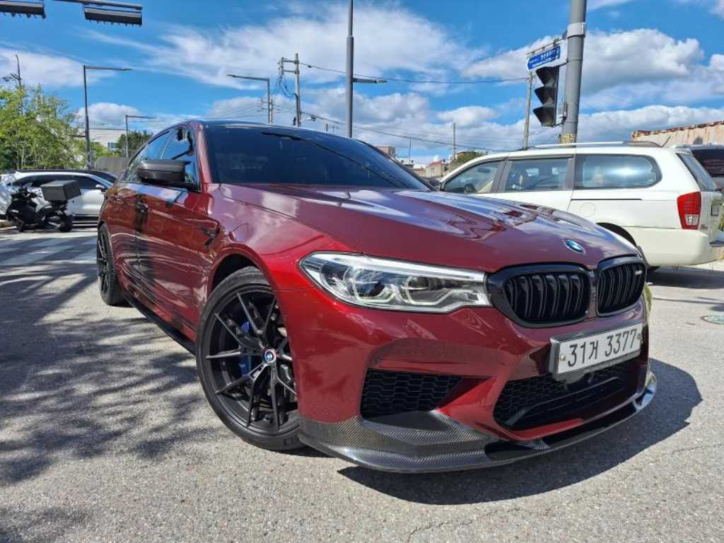 BMW 5시리즈 M5 세단 퍼스트 에디션 사진 2/20
