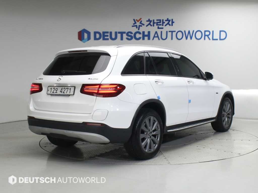 벤츠 GLC 클래스 GLC 350 e 4MATIC 프리미엄 사진 2/20