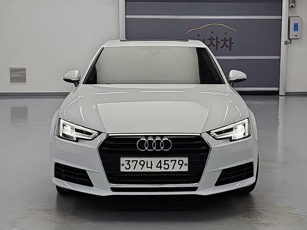 아우디 A4 40 TFSI 사진 2/20