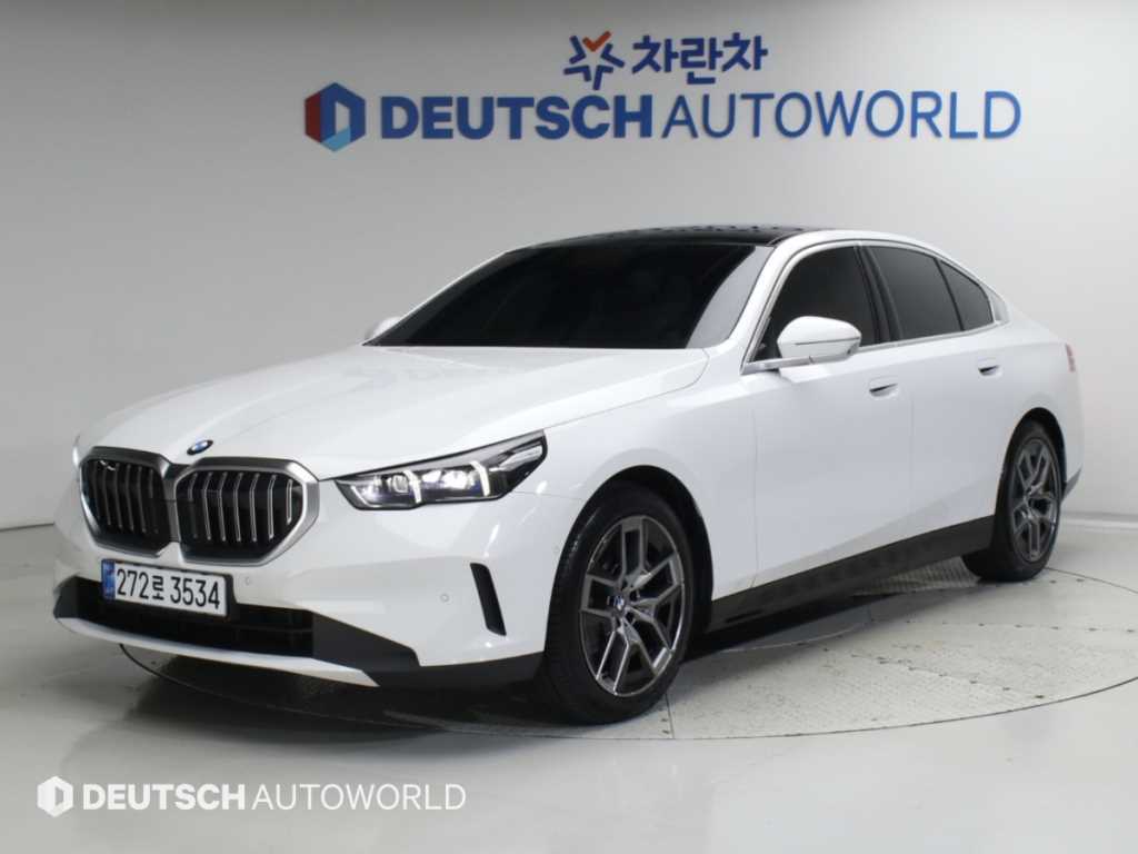BMW 5시리즈 520i 기본형 사진