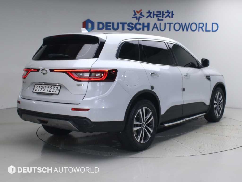 르노코리아 QM6 2.0 LPe LE 2WD 사진 2/20