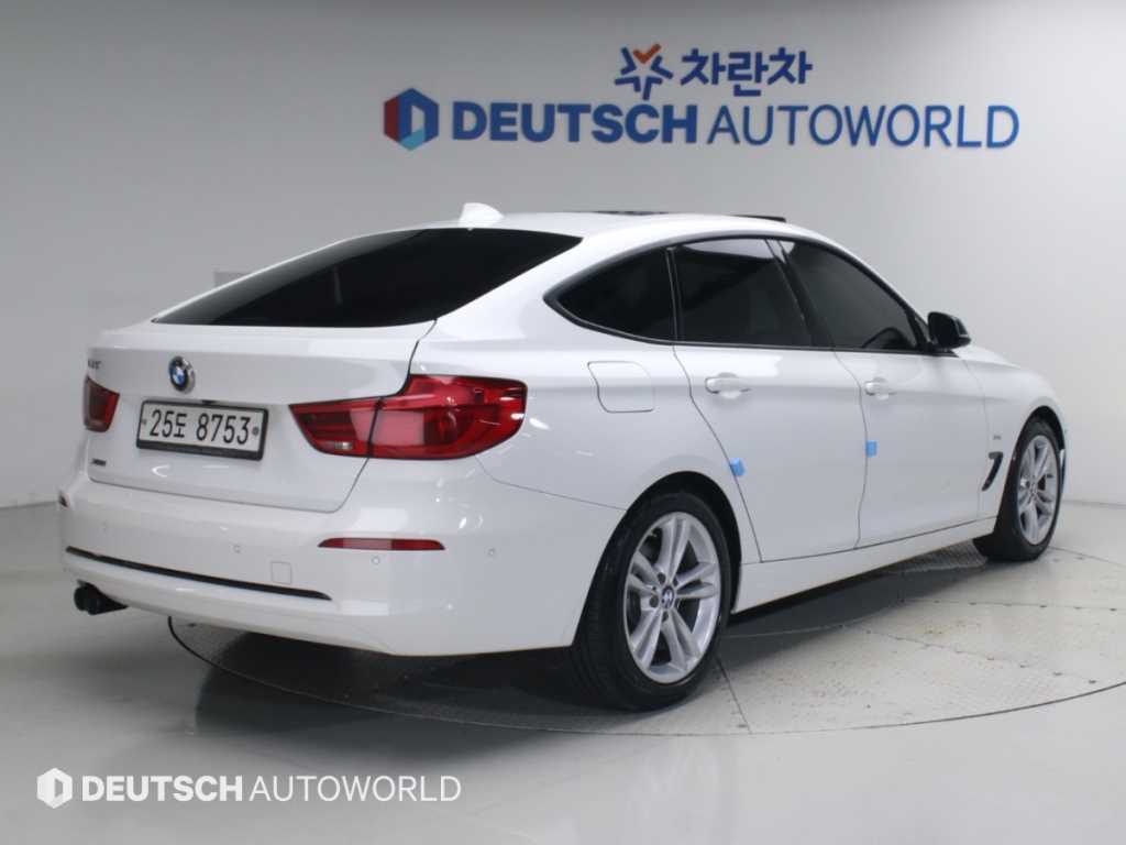 BMW 그란투리스모 GT 320D xDrive 스포트 사진 2/19