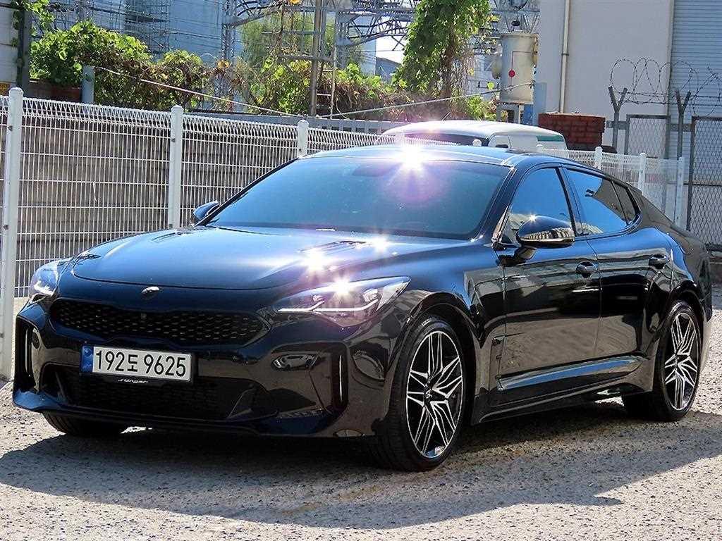 기아 스팅어 가솔린 3.3 터보 2WD GT 사진 2/20